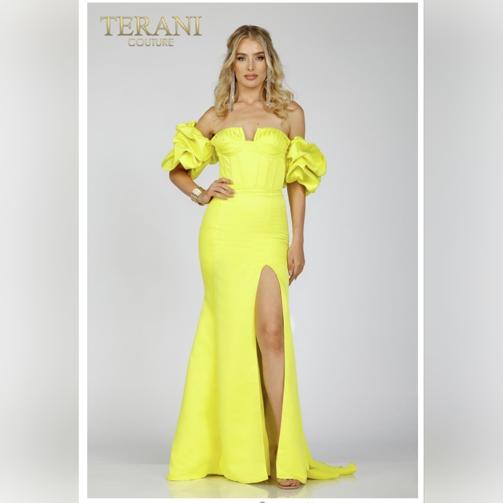 Terani Couture 231P0181 Vibrant Yellow Prom Dress Size 16